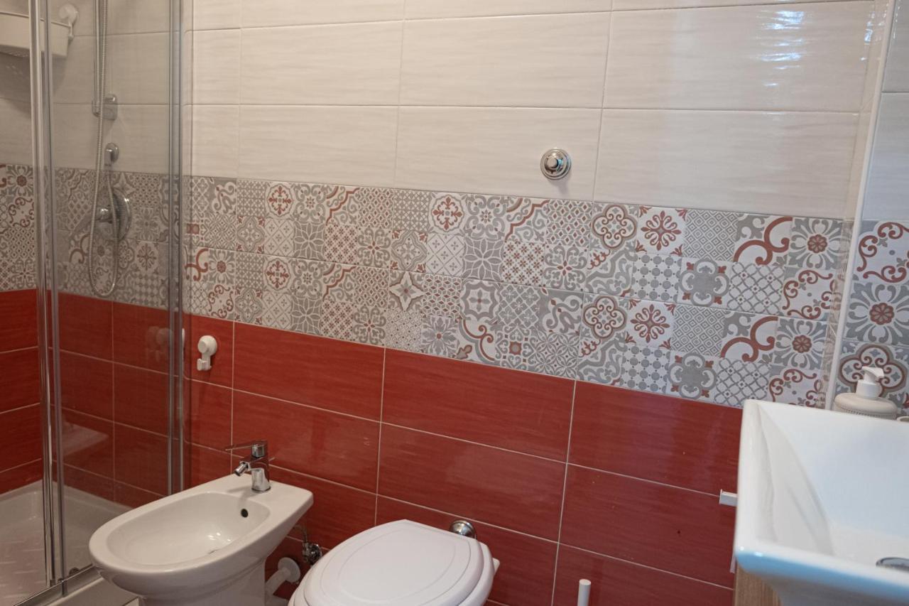 Le Dimore Di Emilia - Casa Bea Napoli Bagian luar foto