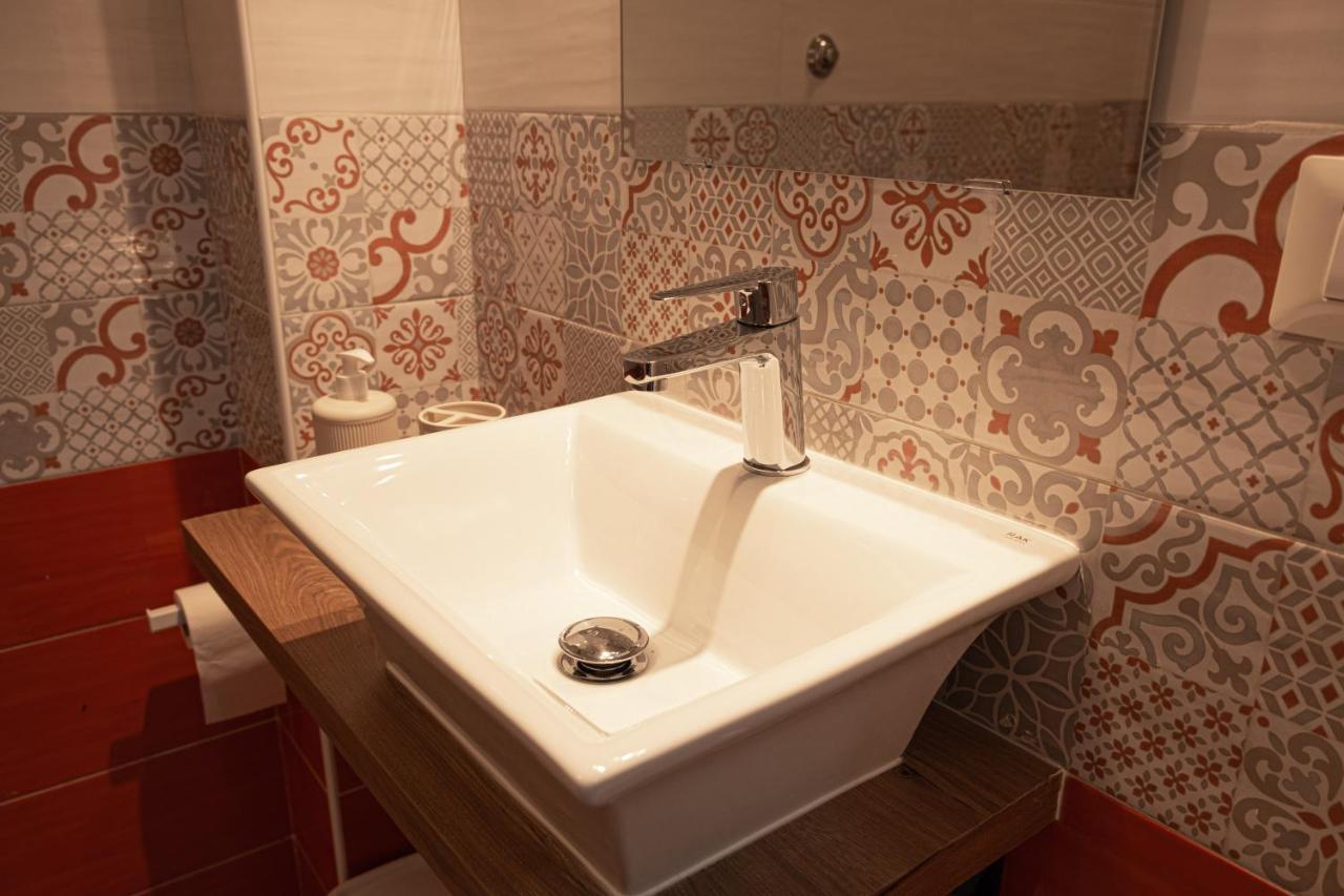 Le Dimore Di Emilia - Casa Bea Napoli Bagian luar foto