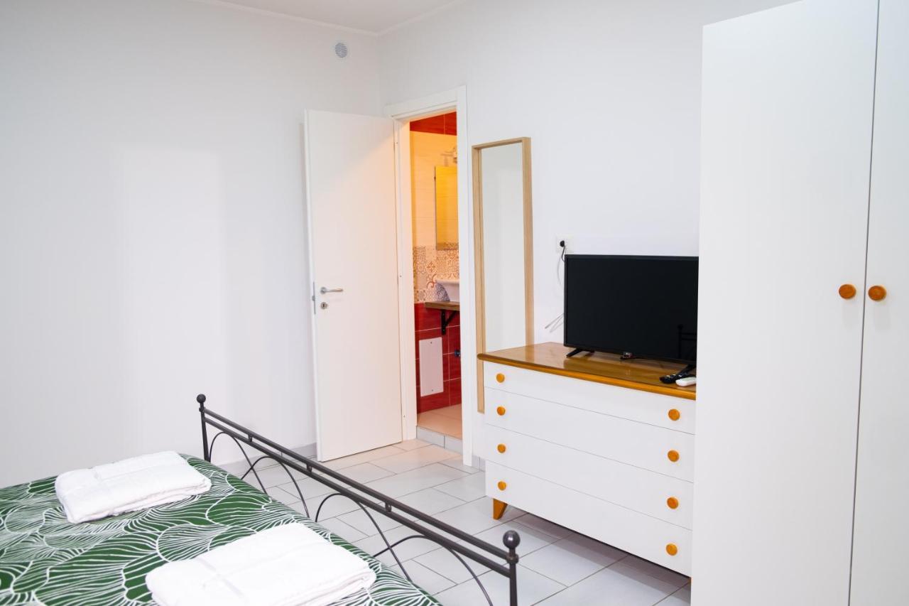 Le Dimore Di Emilia - Casa Bea Napoli Bagian luar foto